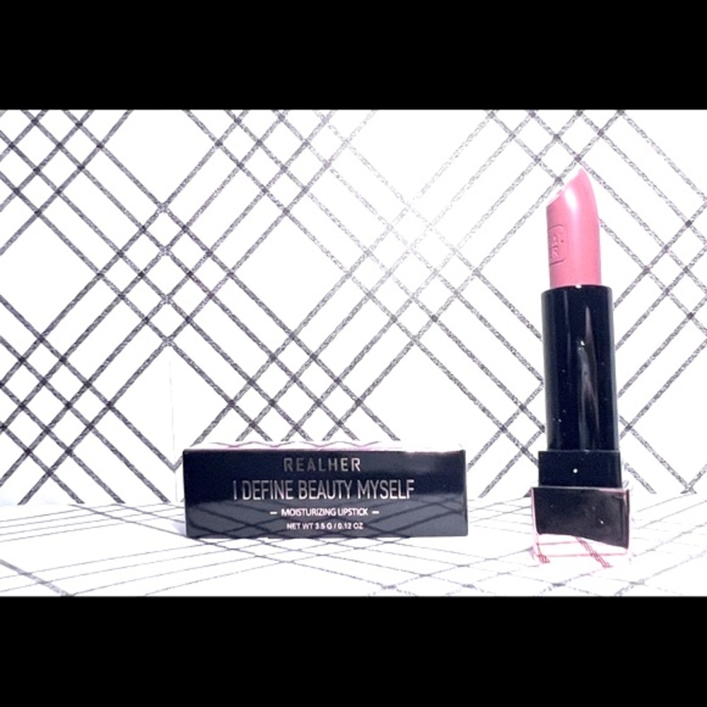 •NIB• Realher Moisturizing Lipstick